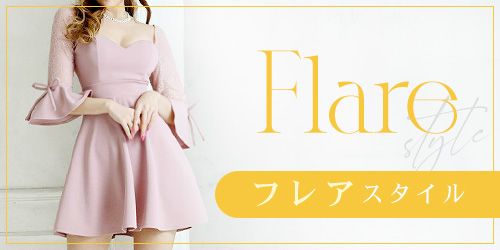 フレアデザインのミニドレス