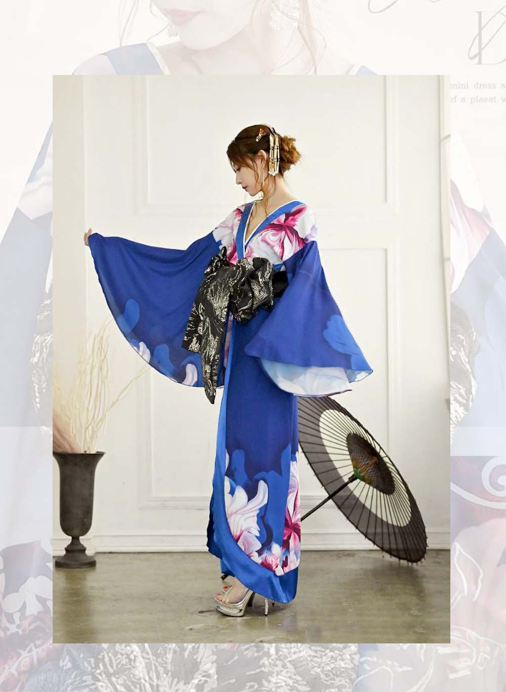 青い和柄ドレス