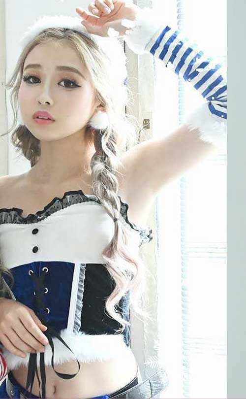 Rew-Youのサンタコスプレ特集